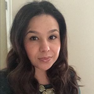 Meet your Posher, Roxana